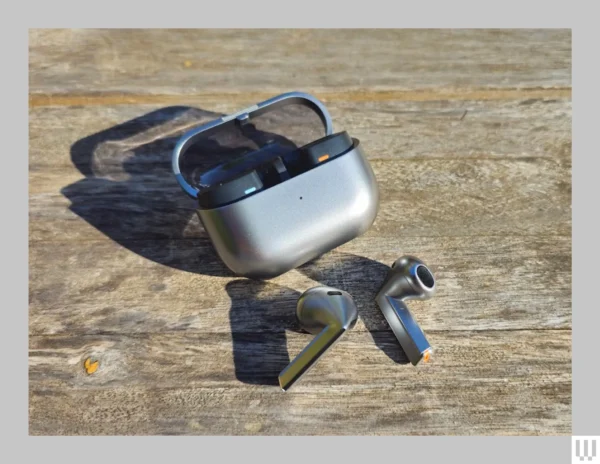 هدفون بلوتوثی سامسونگ مدل Galaxy Buds3 - Image 14