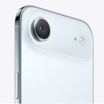 گوشی موبایل اپل مدل آیفون 17 ایر - رنگ آبی روشن نمای دوربین