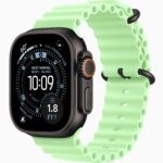 دی دیجی | فروشگاه موبایل و لوازم جانبی 4 اپل واچ اولترا3 با بند اوشن به رنگ سبز نئونی و رنگ بدنه مشکی با جنس تیتانیوم و سایز صفحه نمایش 49 میلی متری