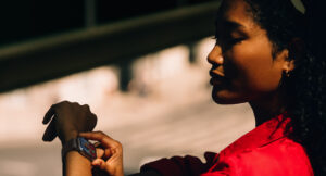 ساعت هوشمند اپل Series 11 روی مچ دست